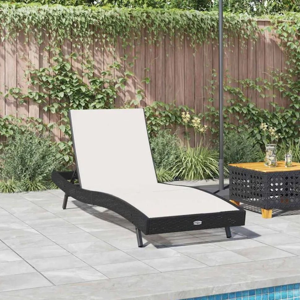 vidaXL Ligstoel Zwart en Wit 197 x 70 x 82 cm poly rattan